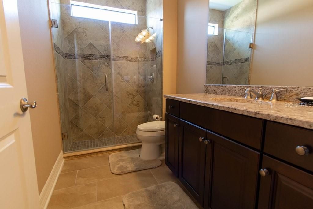 Недавно арендовано: $5,000 (4 спален, 3 ванн, 4115 Квадратных фут)