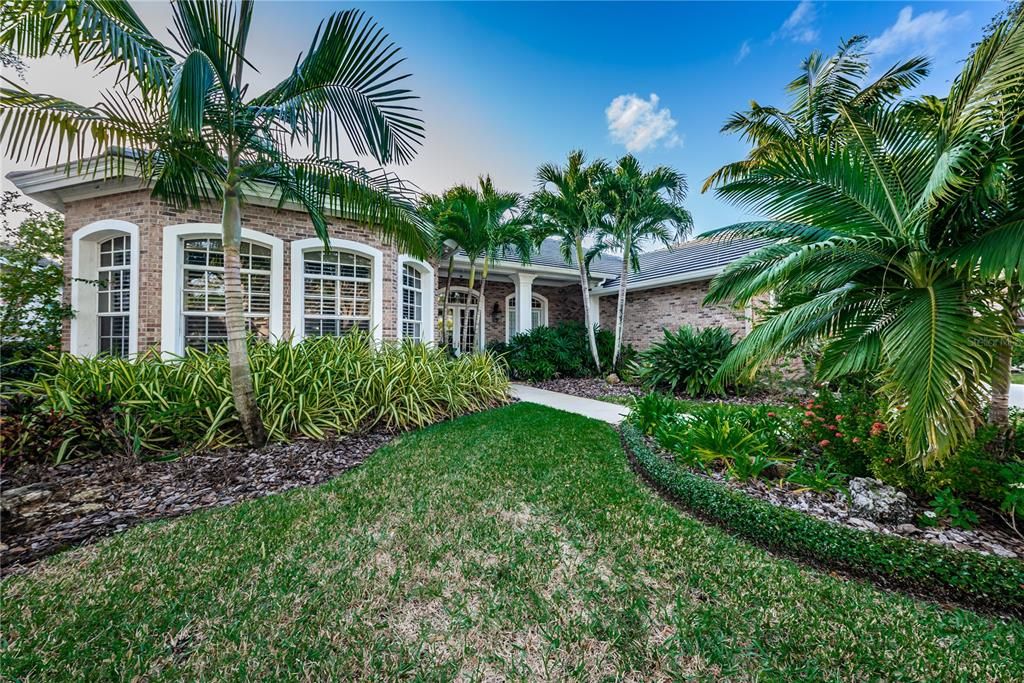 Recently Sold: $1,155,000 (4 beds, 3 baths, 3555 Square Feet)