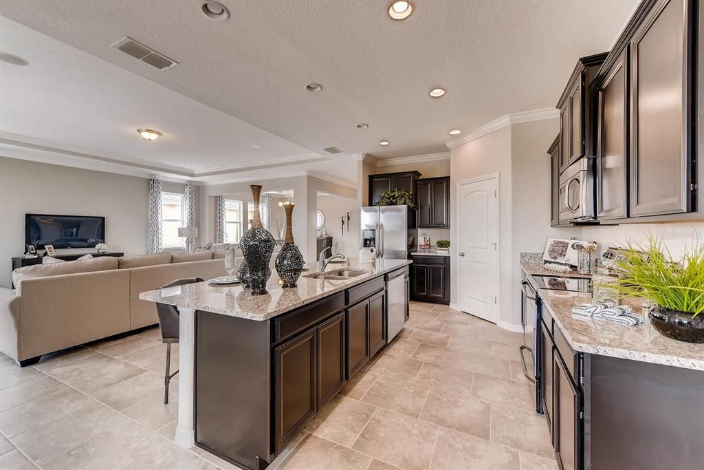Recently Sold: $452,990 (4 beds, 3 baths, 2787 Square Feet)