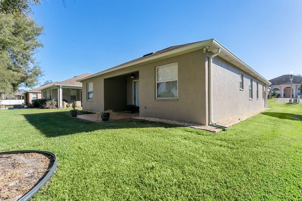 Recently Sold: $375,000 (3 beds, 2 baths, 1704 Square Feet)