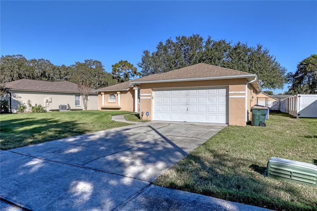 Recently Sold: $288,000 (3 beds, 2 baths, 1579 Square Feet)