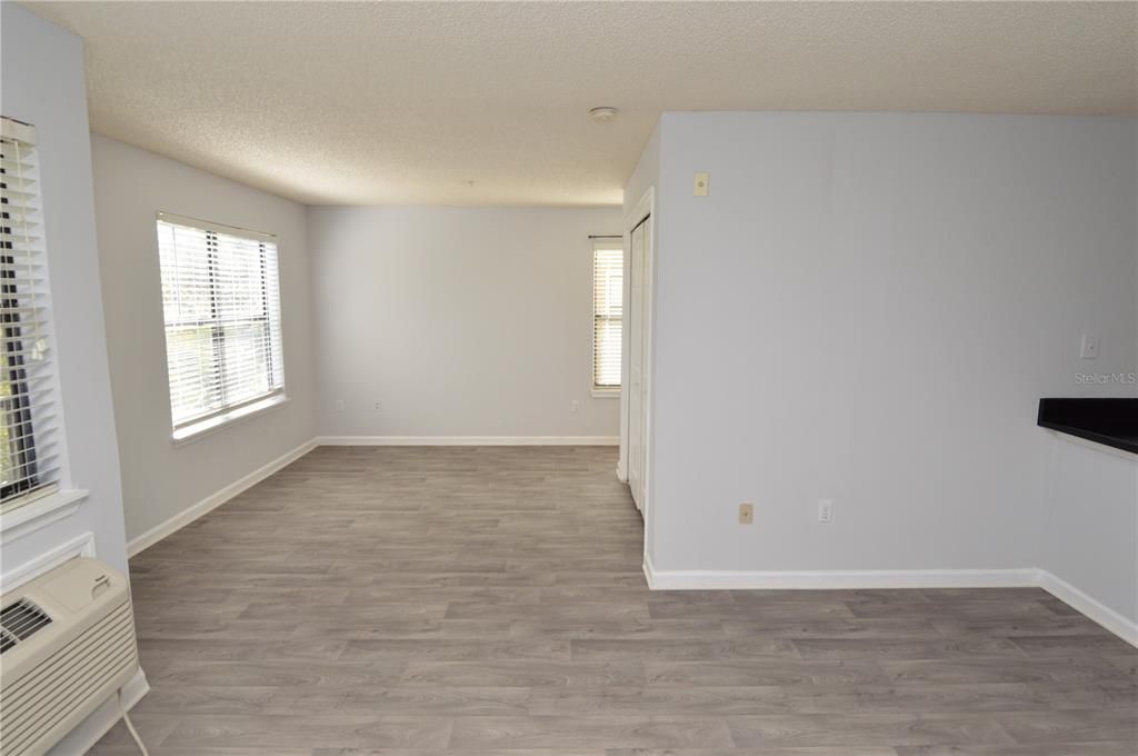 Recently Rented: $1,150 (1 beds, 1 baths, 515 Square Feet)