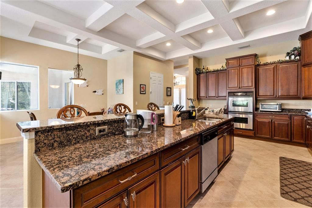 BIG KITCHEN WITH 1.25" THICK GRANITE COUNTERS