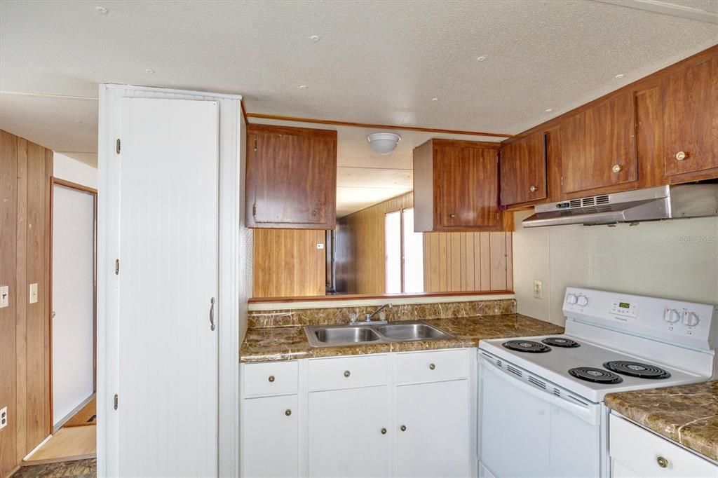 Recently Sold: $69,900 (2 beds, 1 baths, 672 Square Feet)