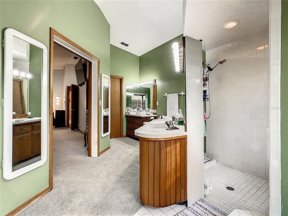最近售出: $500,000 (3 贝兹, 3 浴室, 2852 平方英尺)