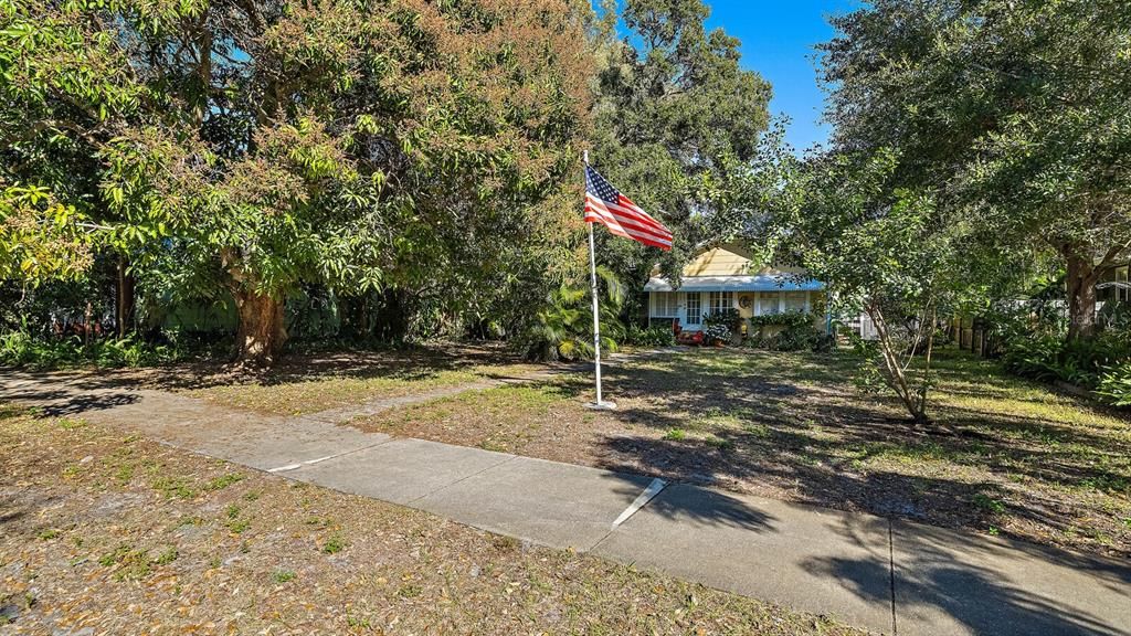 Recently Sold: $695,000 (0 beds, 0 baths, 2376 Square Feet)