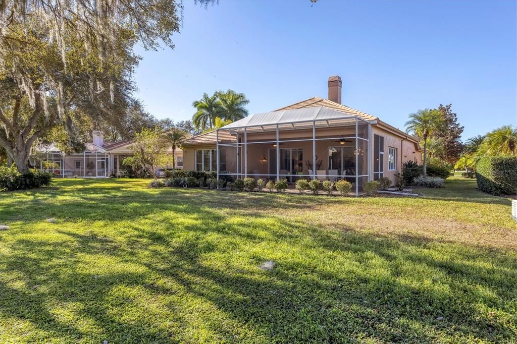 Recently Sold: $595,000 (3 beds, 2 baths, 1971 Square Feet)