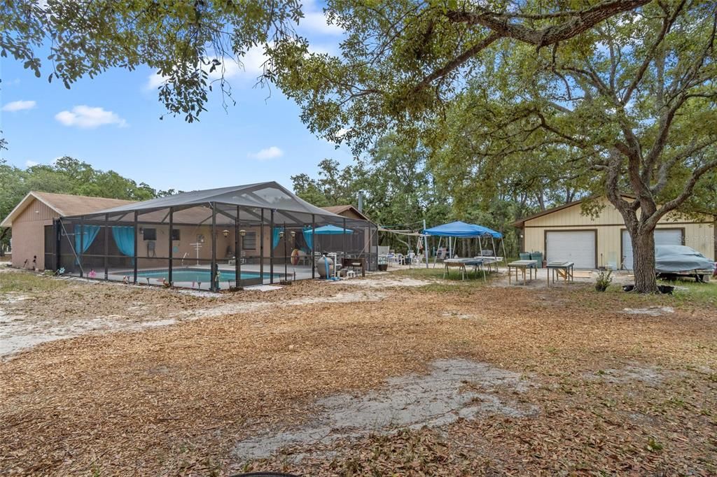 Recently Sold: $550,000 (3 beds, 2 baths, 1981 Square Feet)