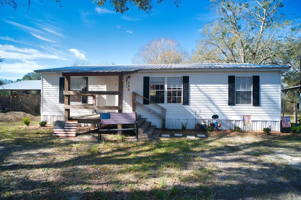 Recently Sold: $122,900 (3 beds, 2 baths, 1080 Square Feet)