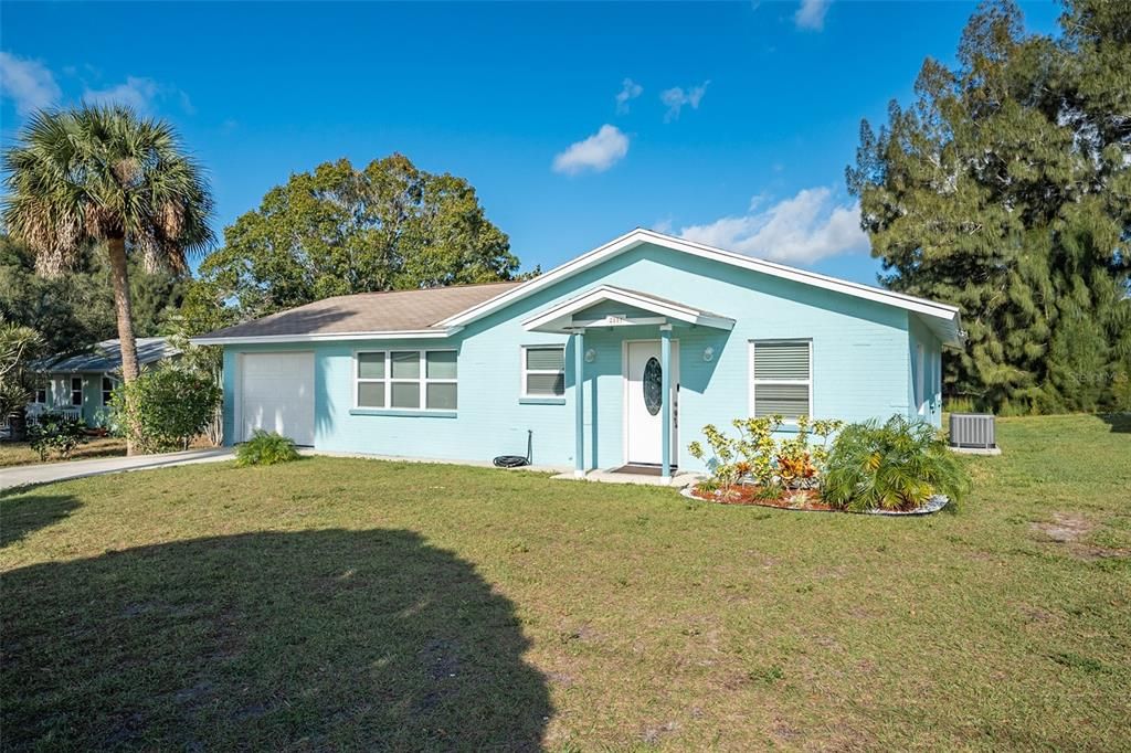 Recently Sold: $249,990 (4 beds, 2 baths, 1344 Square Feet)