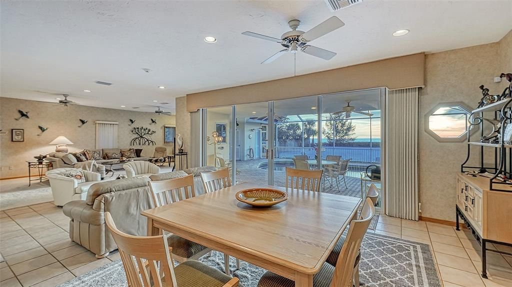 Kitchen Dining Area.