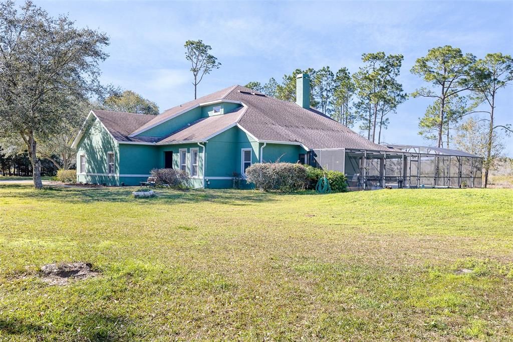 Recently Sold: $700,000 (4 beds, 2 baths, 3047 Square Feet)