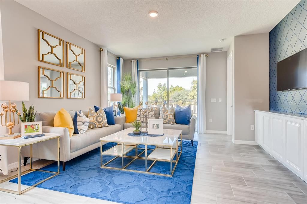 Recently Sold: $323,000 (2 beds, 2 baths, 1707 Square Feet)