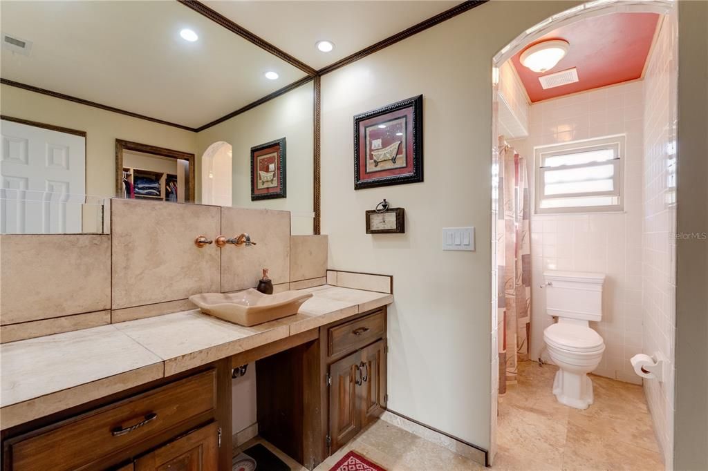 最近售出: $429,900 (3 贝兹, 2 浴室, 2020 平方英尺)