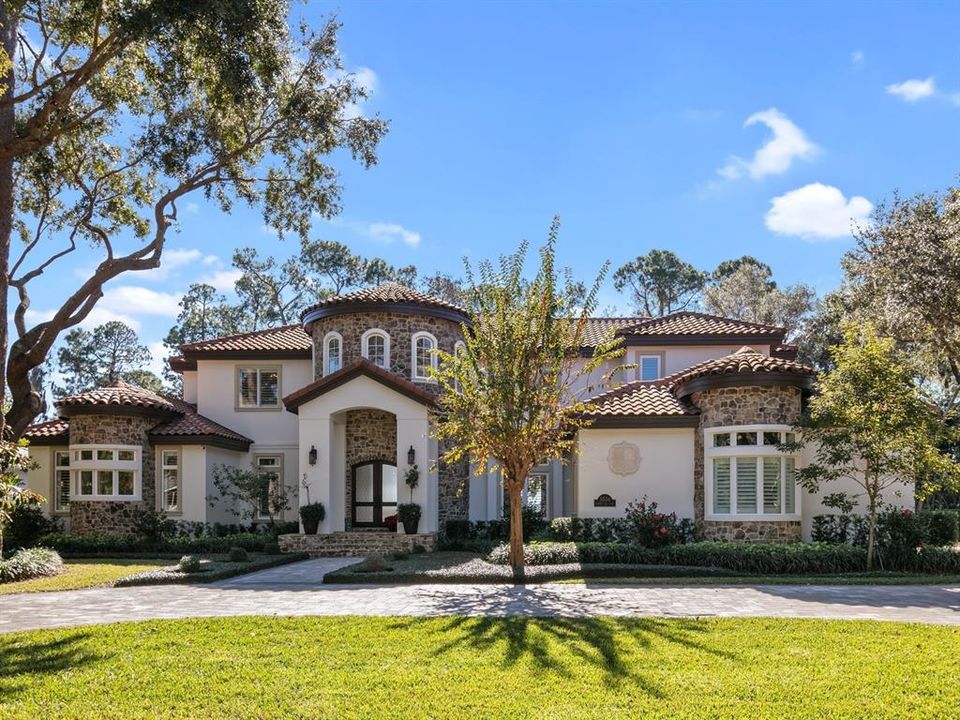 Recently Sold: $5,900,000 (5 beds, 5 baths, 7637 Square Feet)