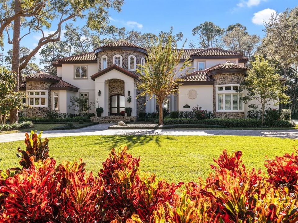 Recently Sold: $5,900,000 (5 beds, 5 baths, 7637 Square Feet)