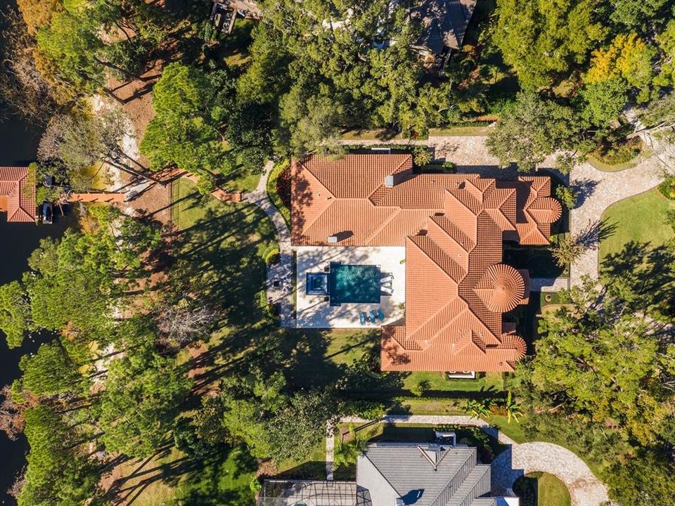 Recently Sold: $5,900,000 (5 beds, 5 baths, 7637 Square Feet)