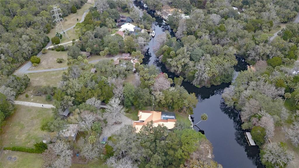 Vendido Recientemente: $879,000 (3 camas, 2 baños, 2312 Pies cuadrados)