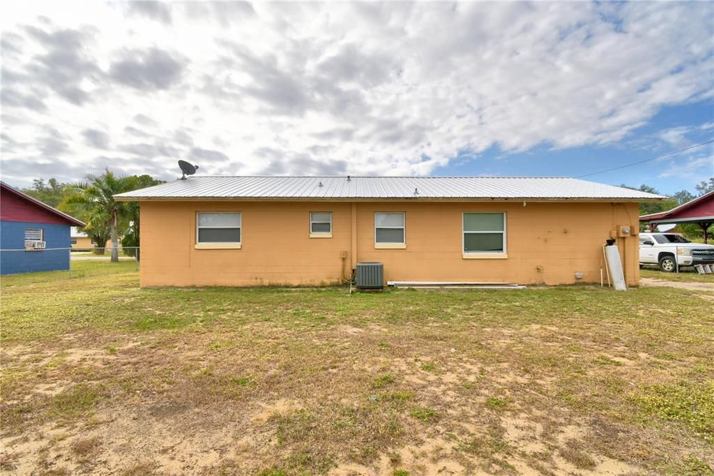 Recently Sold: $134,900 (4 beds, 1 baths, 1231 Square Feet)