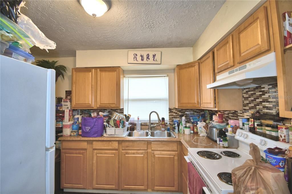 Recently Sold: $134,900 (4 beds, 1 baths, 1231 Square Feet)