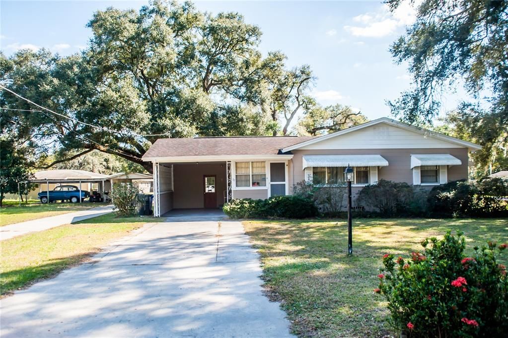 最近售出: $230,000 (2 贝兹, 2 浴室, 1341 平方英尺)