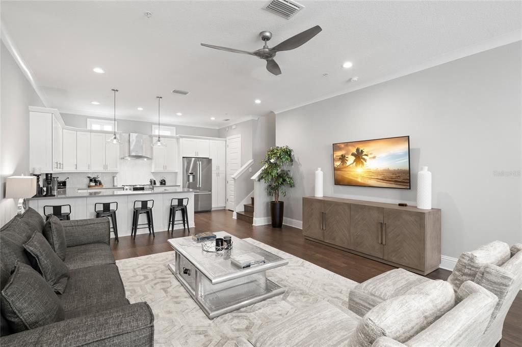 Recently Sold: $1,100,000 (3 beds, 3 baths, 2376 Square Feet)