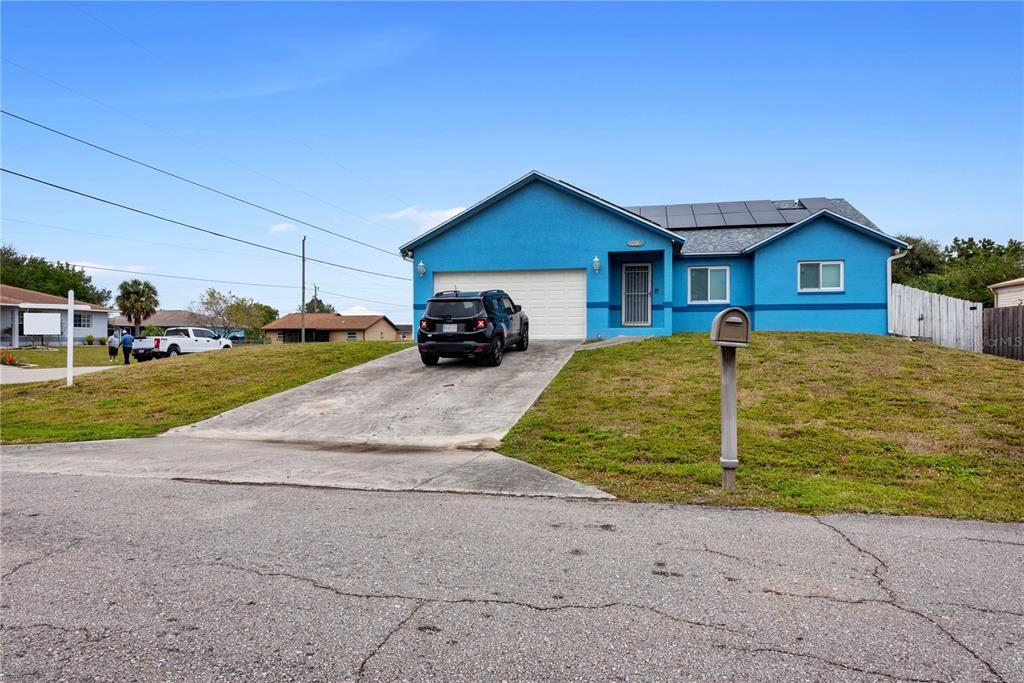 Recently Sold: $280,000 (3 beds, 2 baths, 1578 Square Feet)