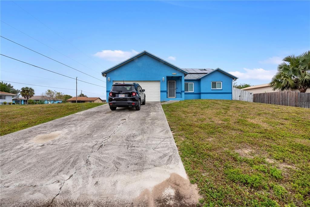 Recently Sold: $280,000 (3 beds, 2 baths, 1578 Square Feet)