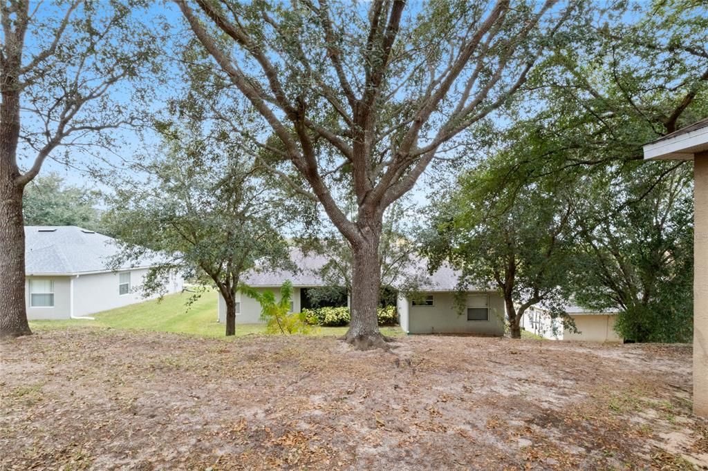 Recently Sold: $360,000 (4 beds, 2 baths, 2176 Square Feet)