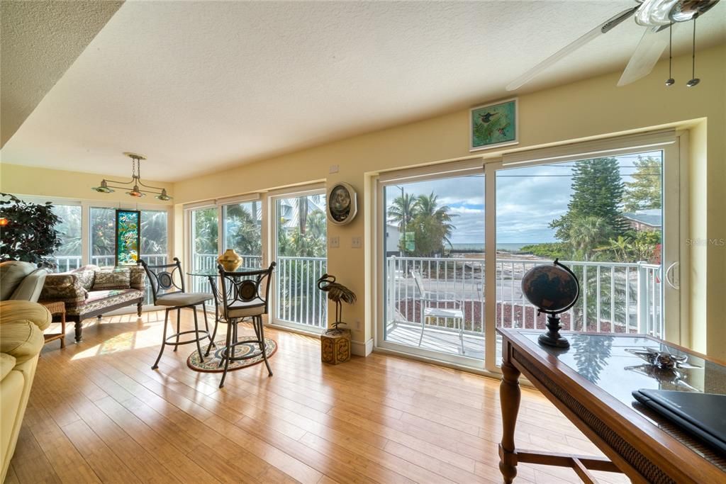 Recently Sold: $1,200,000 (3 beds, 3 baths, 1912 Square Feet)