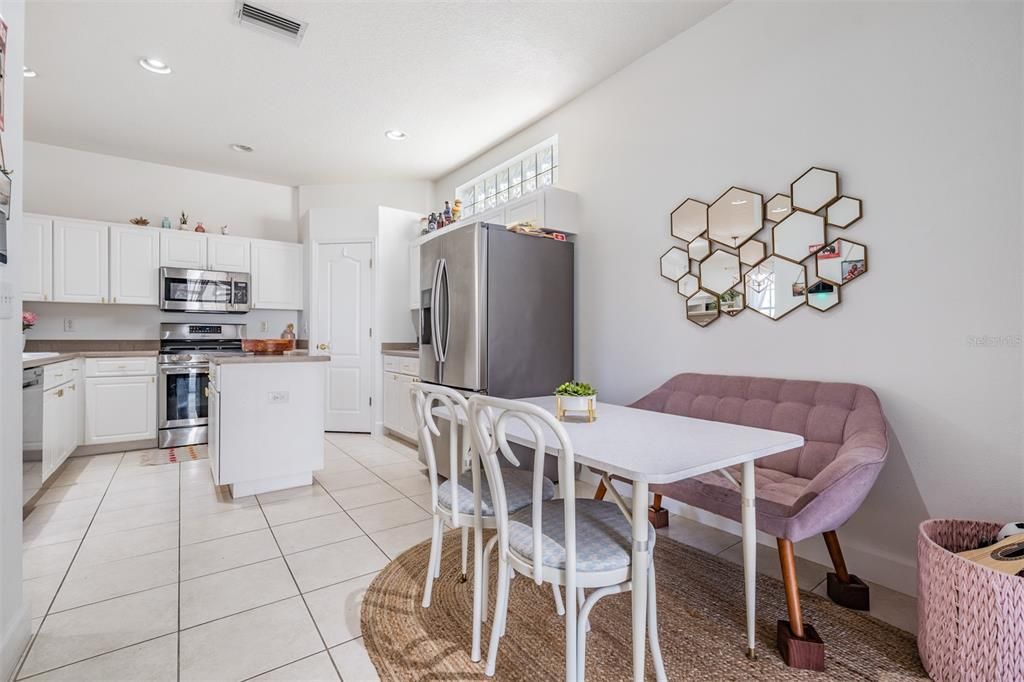 Recently Sold: $485,000 (4 beds, 2 baths, 2361 Square Feet)