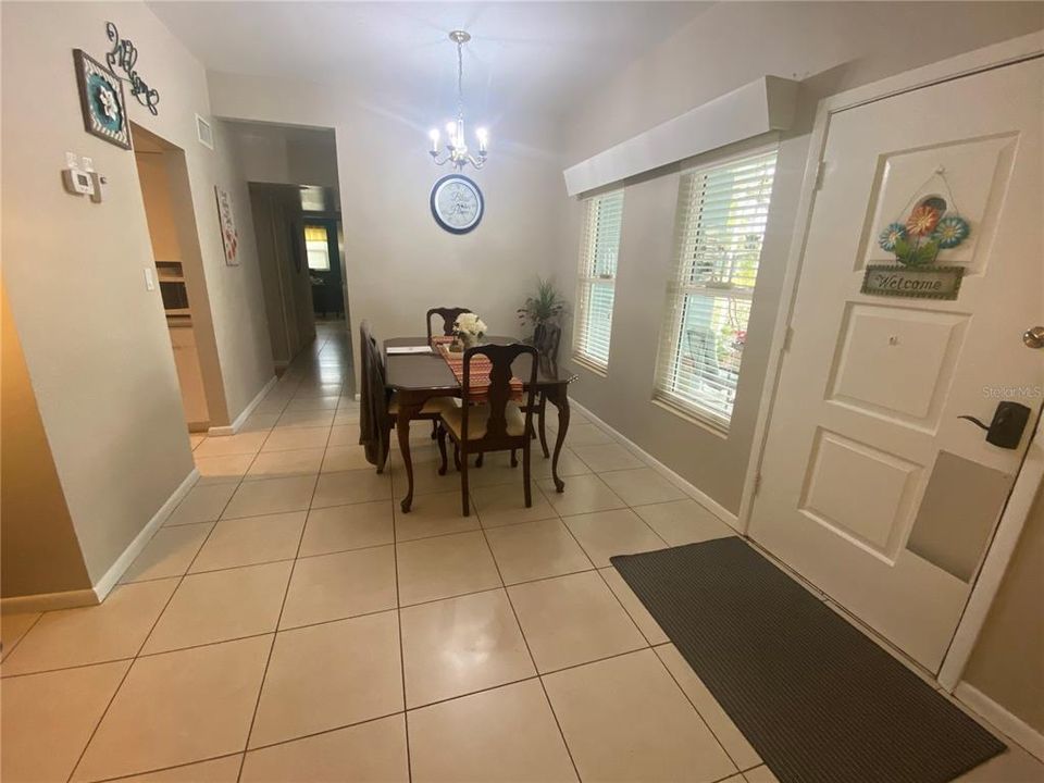 Recently Sold: $475,000 (3 beds, 2 baths, 1582 Square Feet)