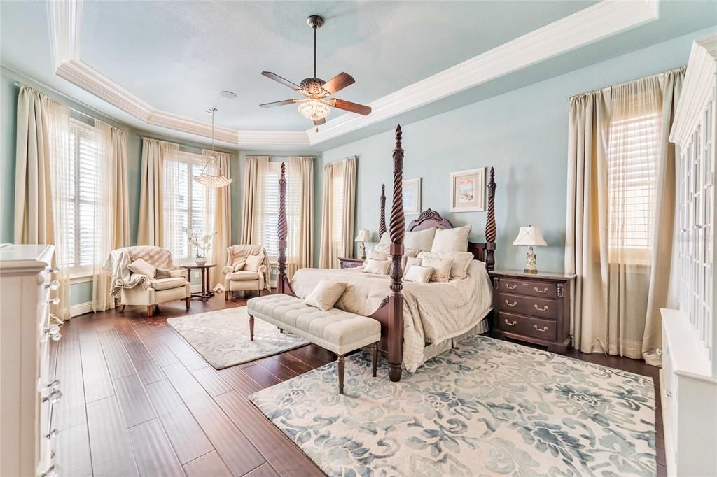 Recently Sold: $1,999,500 (5 beds, 4 baths, 4428 Square Feet)