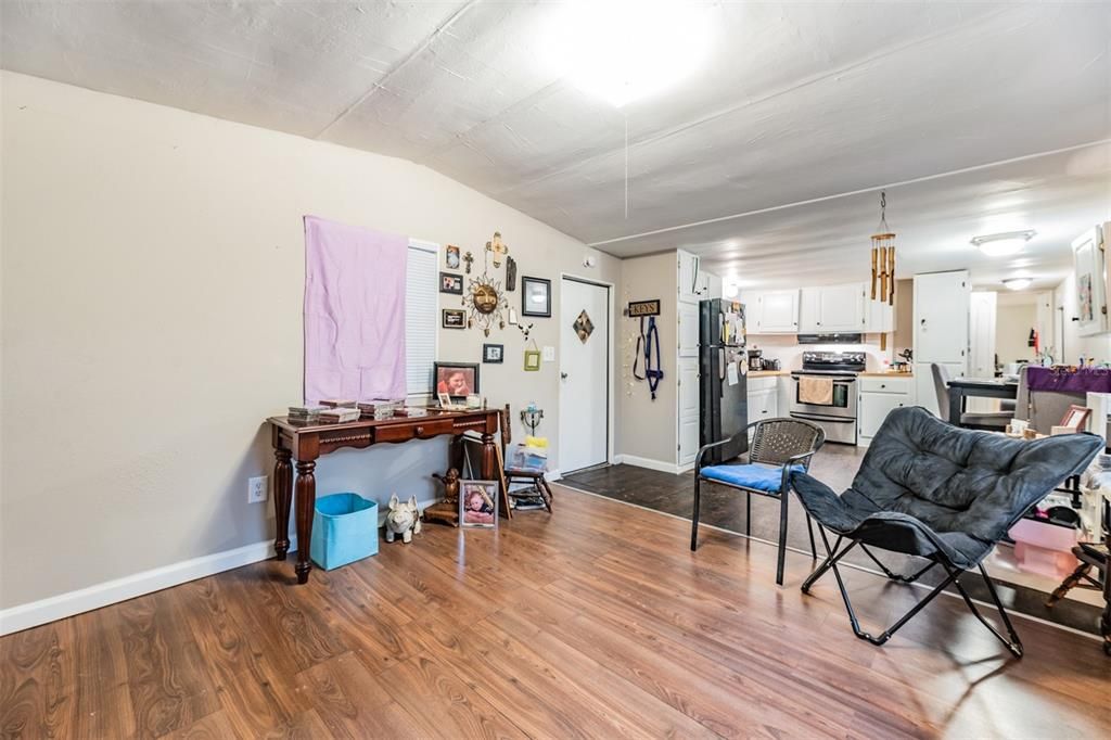Recently Sold: $60,000 (2 beds, 1 baths, 672 Square Feet)