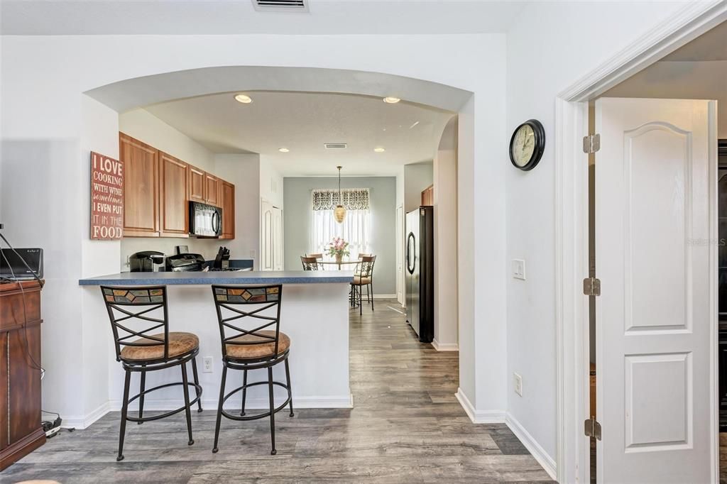 Recently Sold: $395,000 (2 beds, 2 baths, 1293 Square Feet)