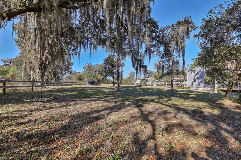 Recently Sold: $575,000 (3 beds, 3 baths, 2002 Square Feet)