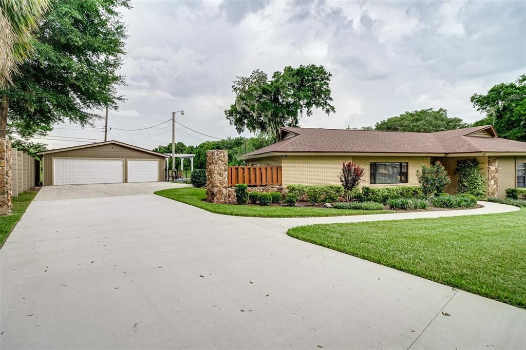 Recently Sold: $650,000 (4 beds, 3 baths, 2998 Square Feet)