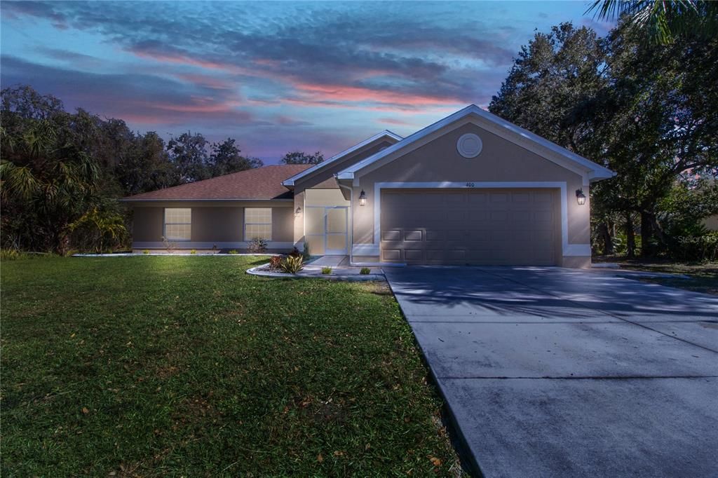 Recently Sold: $399,900 (4 beds, 2 baths, 1762 Square Feet)