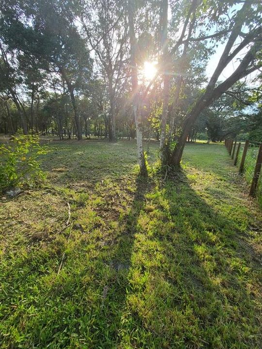 Vendido Recientemente: $118,000 (1.63 acres)