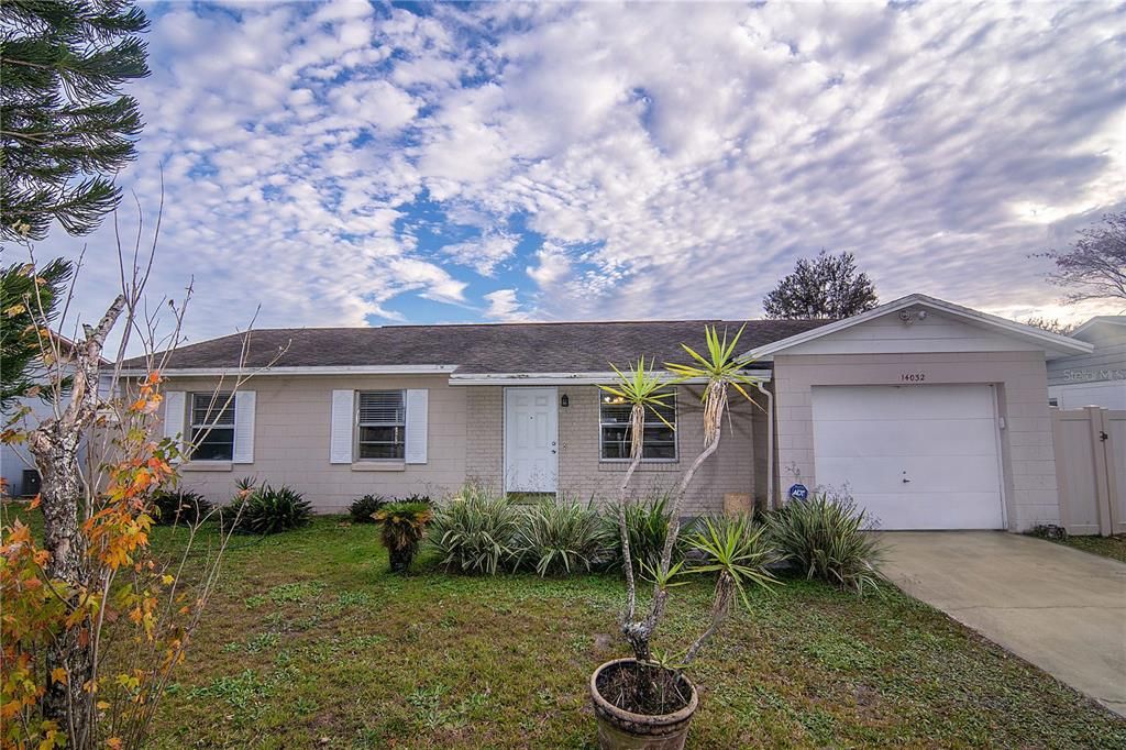 Recently Sold: $260,000 (3 beds, 1 baths, 1060 Square Feet)