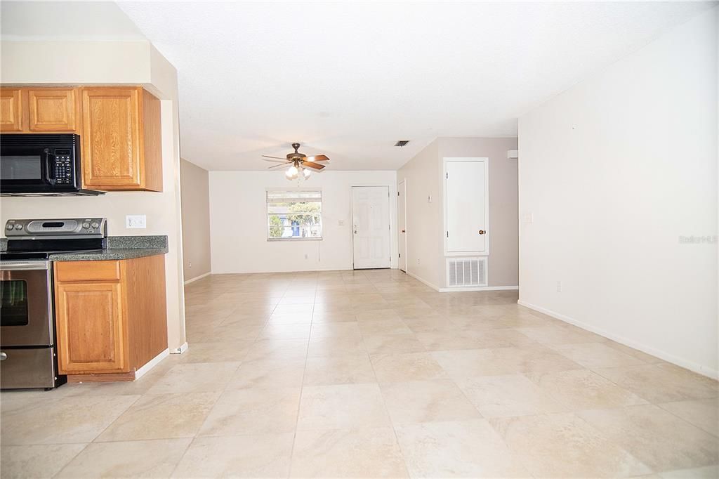 Recently Sold: $260,000 (3 beds, 1 baths, 1060 Square Feet)