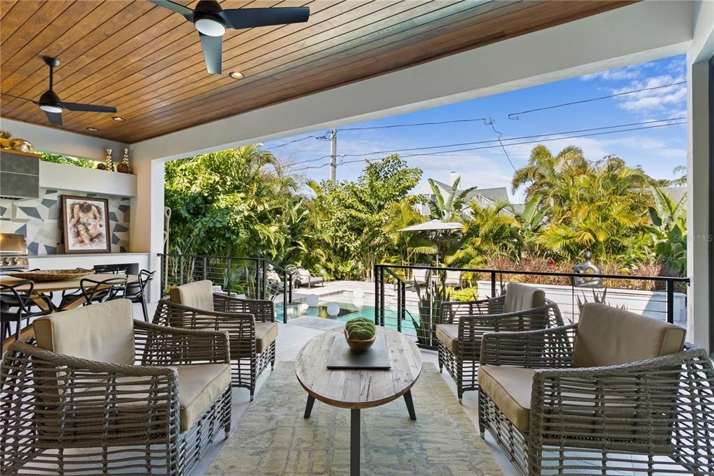 Recently Sold: $1,835,000 (3 beds, 3 baths, 2341 Square Feet)