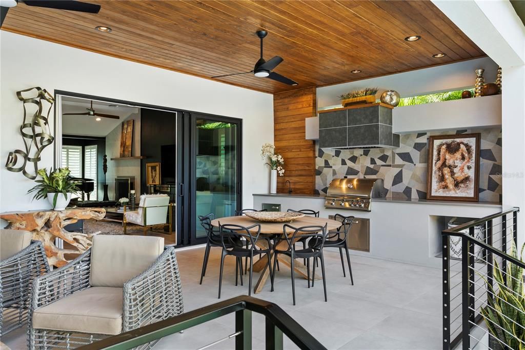 Recently Sold: $1,835,000 (3 beds, 3 baths, 2341 Square Feet)