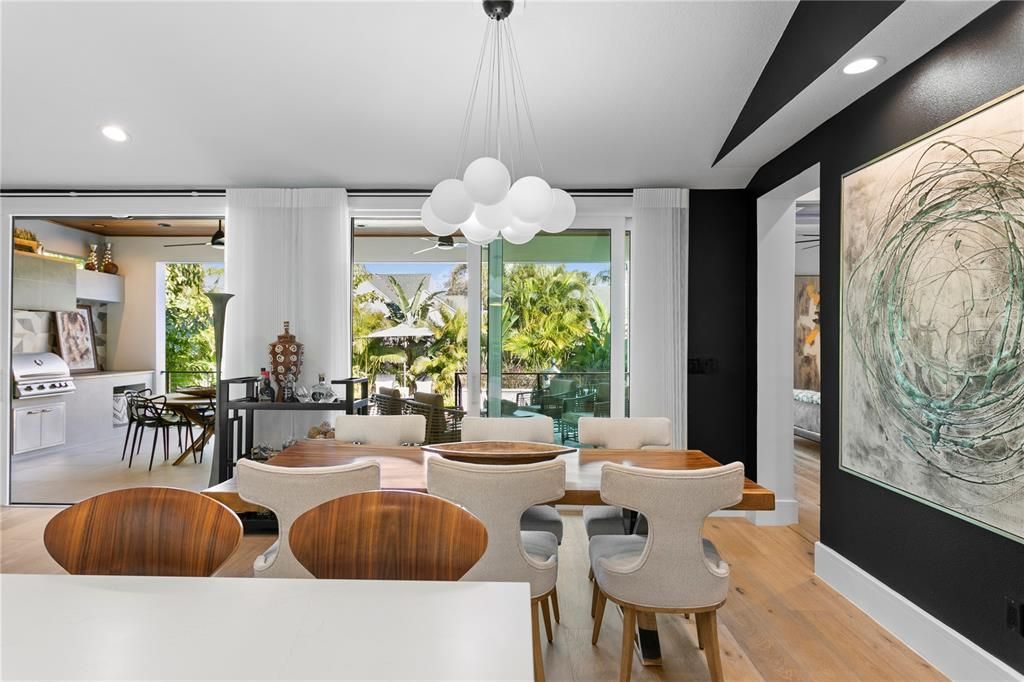 Recently Sold: $1,835,000 (3 beds, 3 baths, 2341 Square Feet)