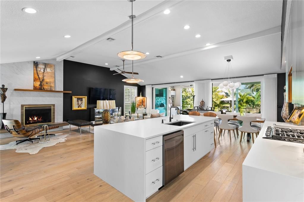 Recently Sold: $1,835,000 (3 beds, 3 baths, 2341 Square Feet)