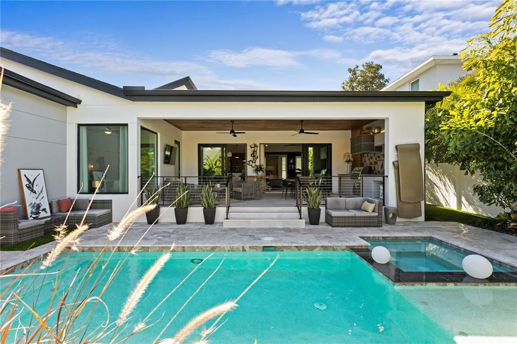 Recently Sold: $1,835,000 (3 beds, 3 baths, 2341 Square Feet)