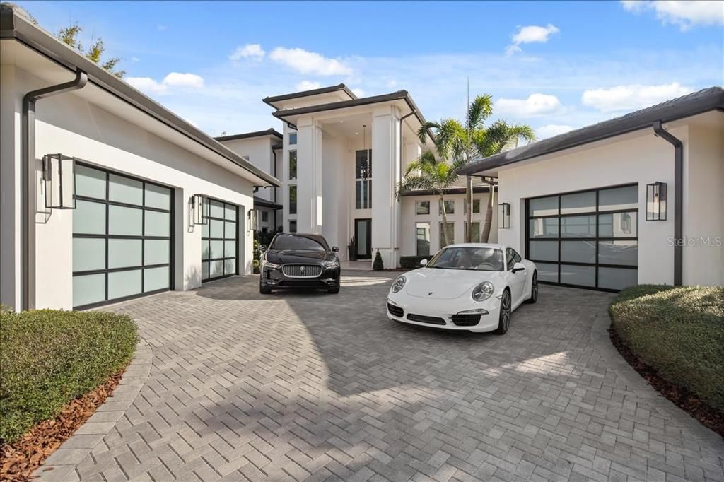 Recently Sold: $5,500,000 (4 beds, 4 baths, 7875 Square Feet)