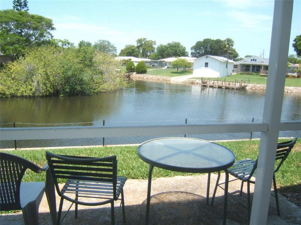 Vendido Recientemente: $365,000 (2 camas, 2 baños, 1401 Pies cuadrados)