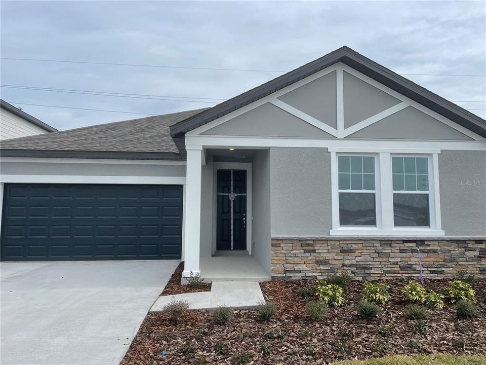 Recently Sold: $344,648 (3 beds, 2 baths, 2225 Square Feet)