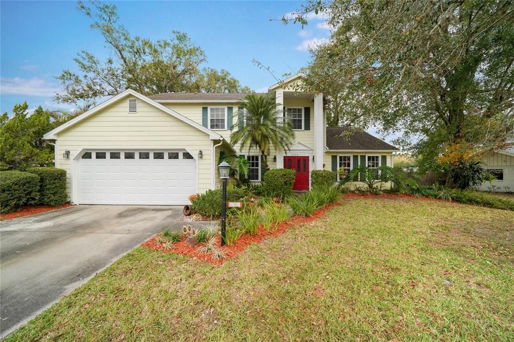 Recently Sold: $395,000 (6 beds, 3 baths, 3852 Square Feet)